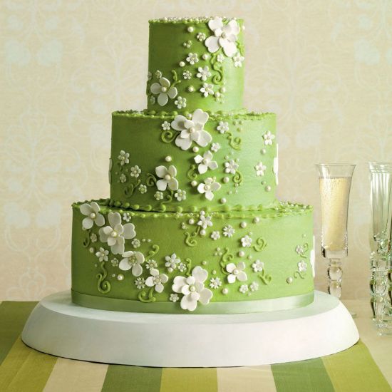 Picture of Layered flower wedding cake