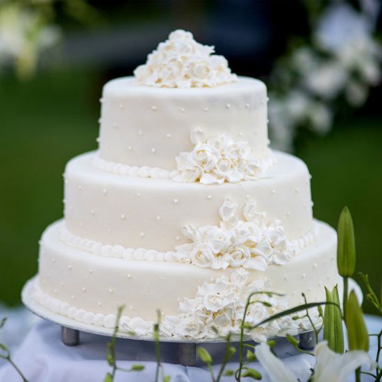 Picture of Traditional layered wedding cake