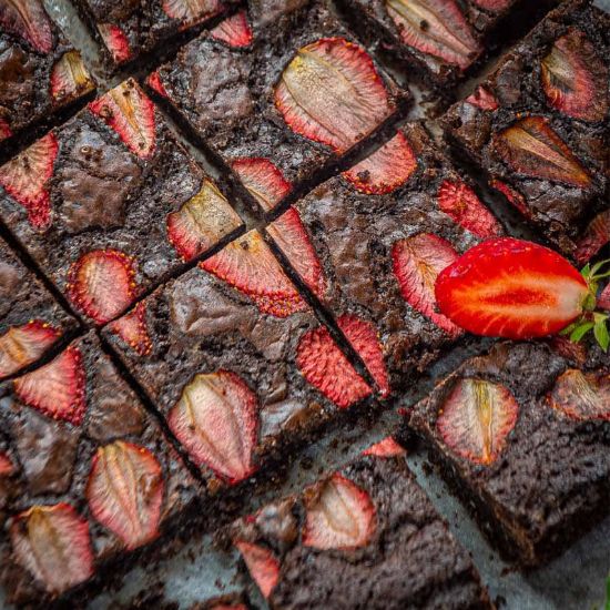 Picture of Red-flavored brownie