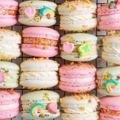 Picture of Cream-filled decorated macarons