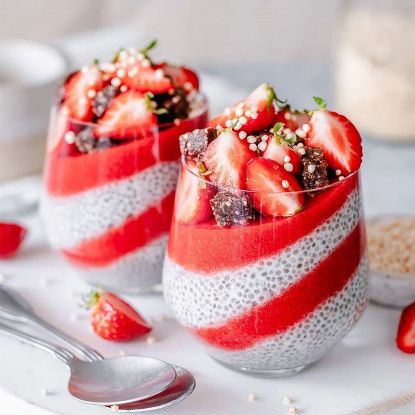Picture of Strawberry layered mousse with coconut chia pudding